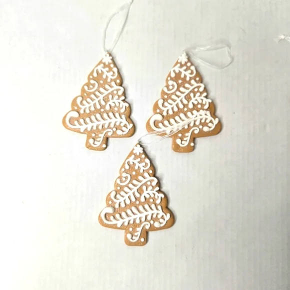 Auld Home Designs, gingerbread style, Set of 8, large Christmas ornaments. - Picture 11 of 11